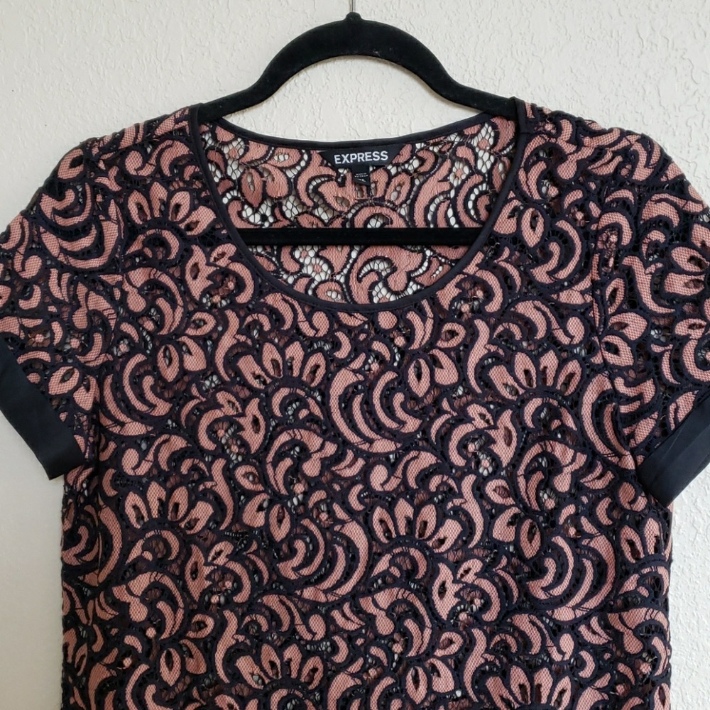 Express Lace top - Picture 2 of 5
